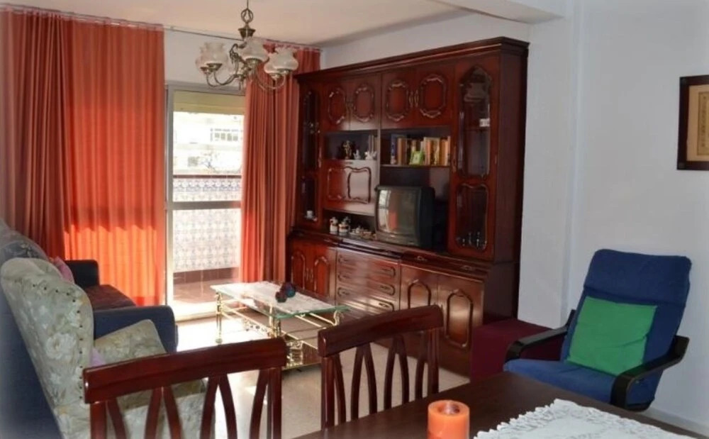 Cadiz 101894 3 Bedroom Apartment By Mo Rentals