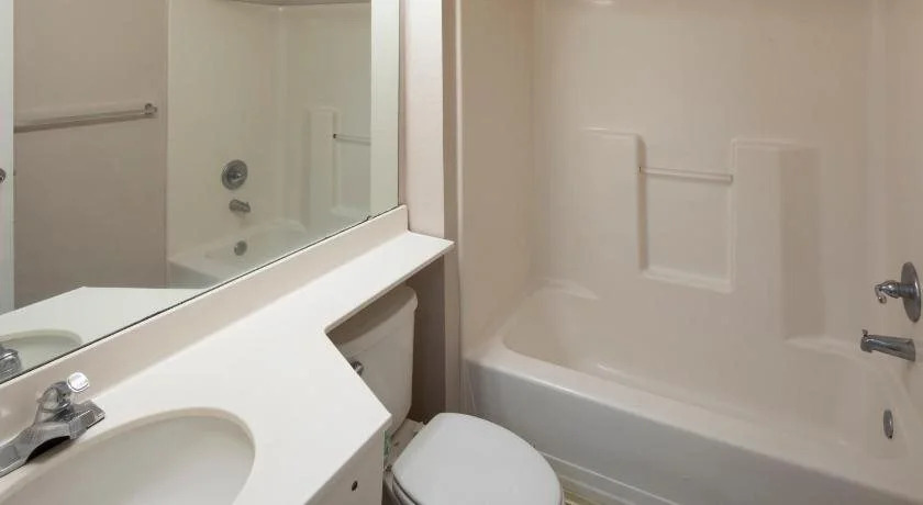 InTown Suites Extended Stay Greensboro NC - Lanada Rd
