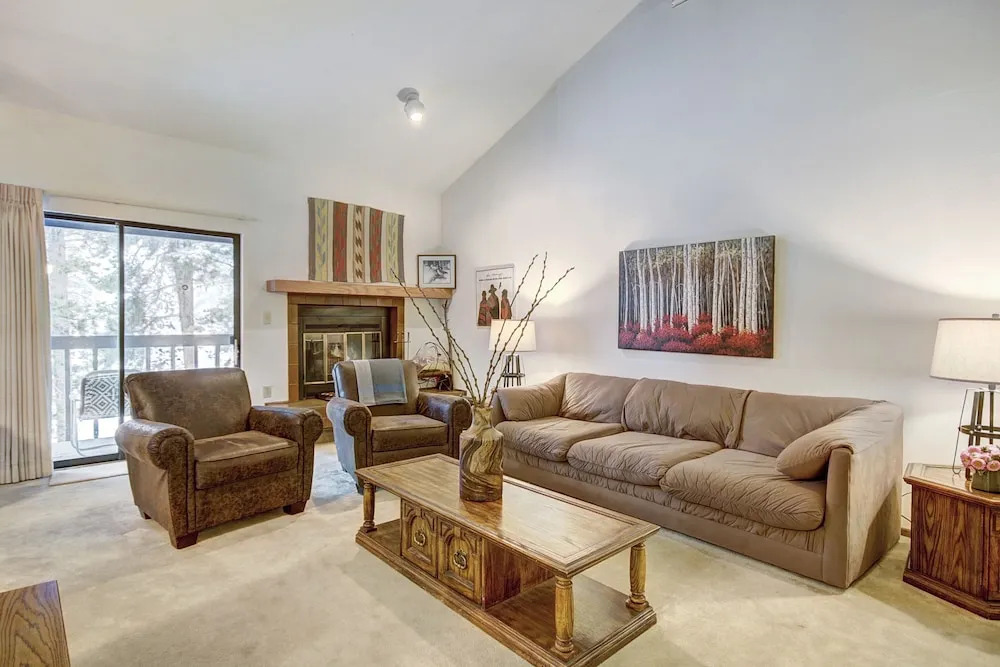 Peak One 206 2 Bedroom Condo by RedAwning