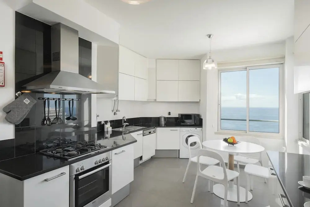 Apartment Near the Beach and sea View - Rodamar II