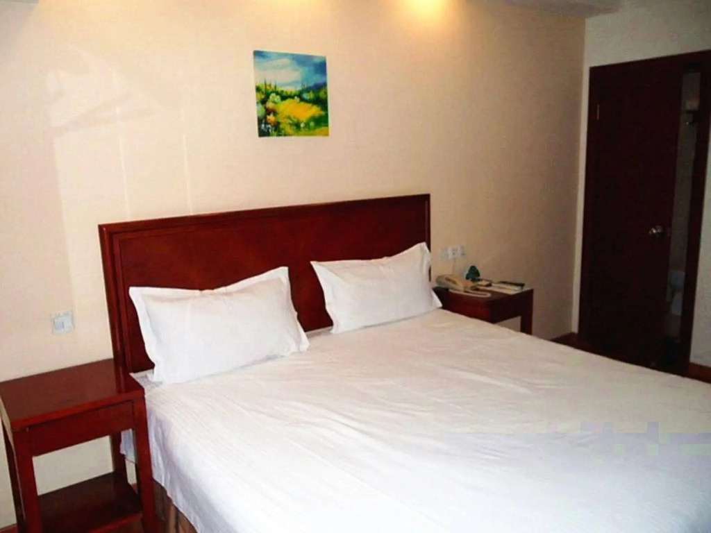 GreenTree Inn ShangHai PuDong New District TangQiao Metro Station Expr