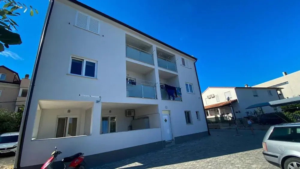 Apartments Korina & Dadi
