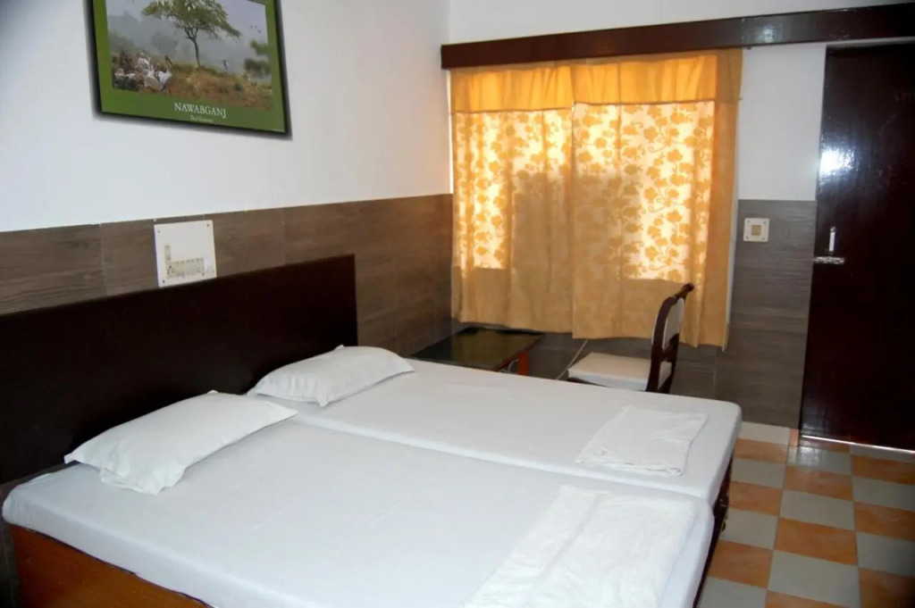 Hotel Sidhartha Walking Distance From TajMahal
