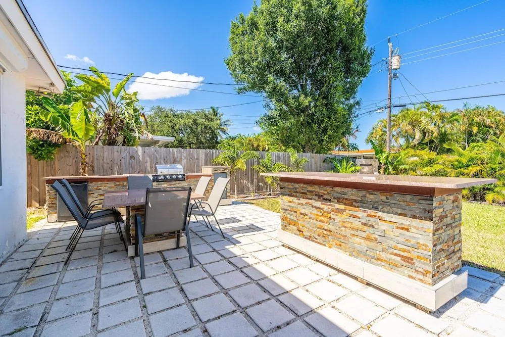 Hollywood Hills 3BD Home