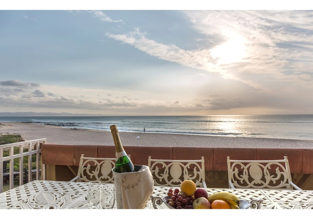 Jeffreys Bay Villas on The Beach