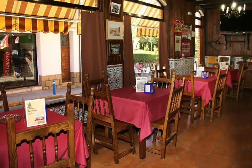 Hostal La Taberna