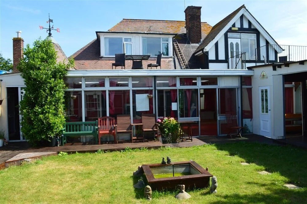 Rossetti Lodge