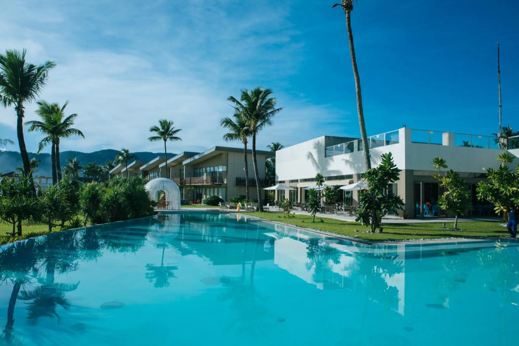 Costa Pacifica Baler
