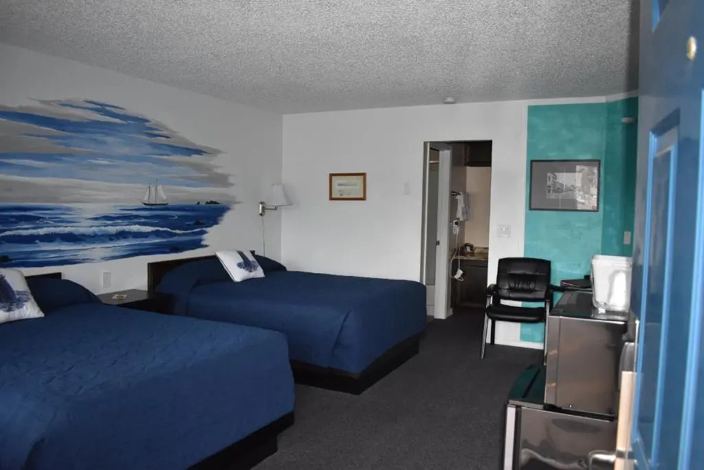 Lighthouse Cove Inn