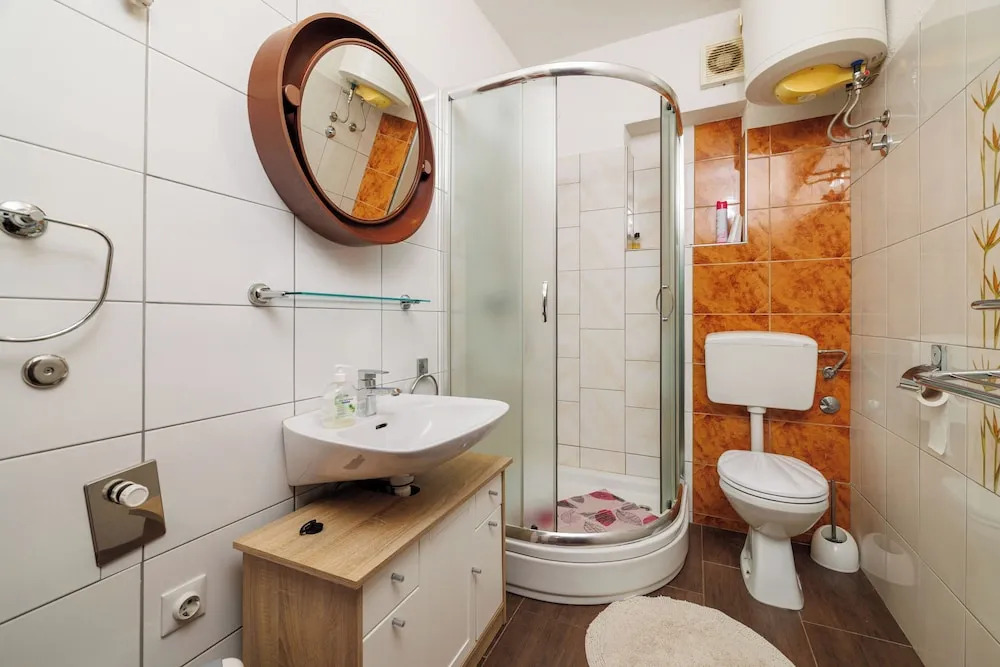 Apartments Jadrana