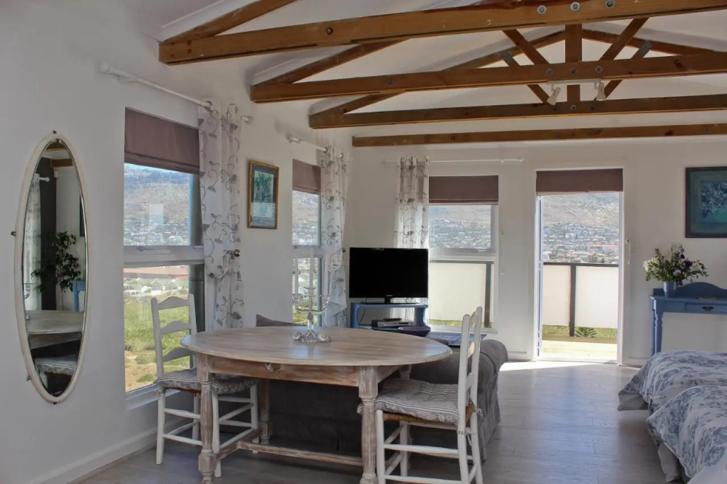 Rooms With a View for Two