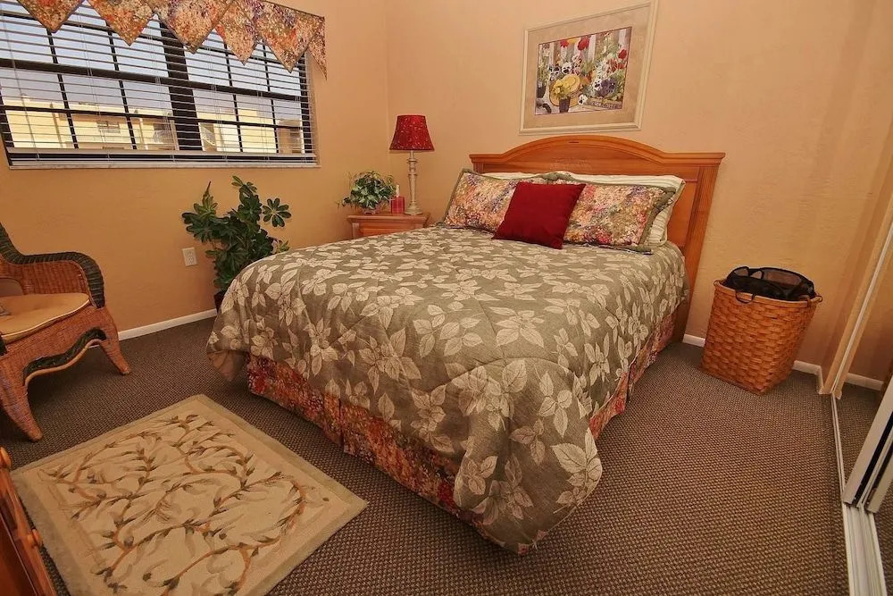 Hacienda del Sol I 404 Apartment 2