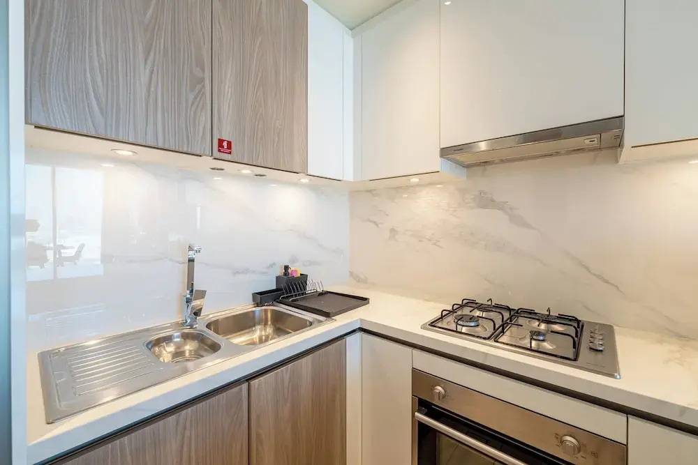 Marco Polo - Stunning 2BR with Burj View, Spacious Gym & Pool