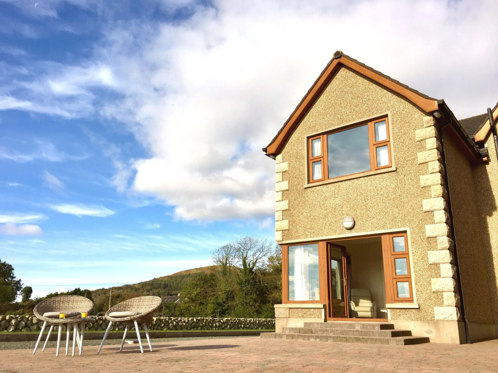 Mourne Country House