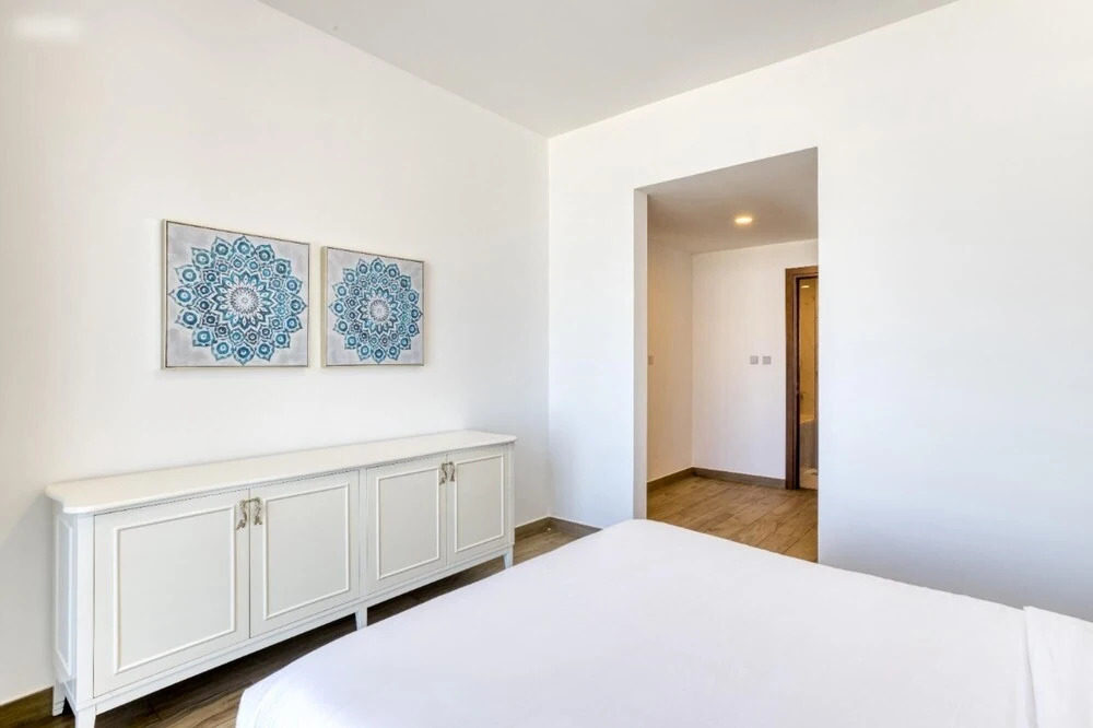 Cali Style 4 BR Penthouse Large Patio
