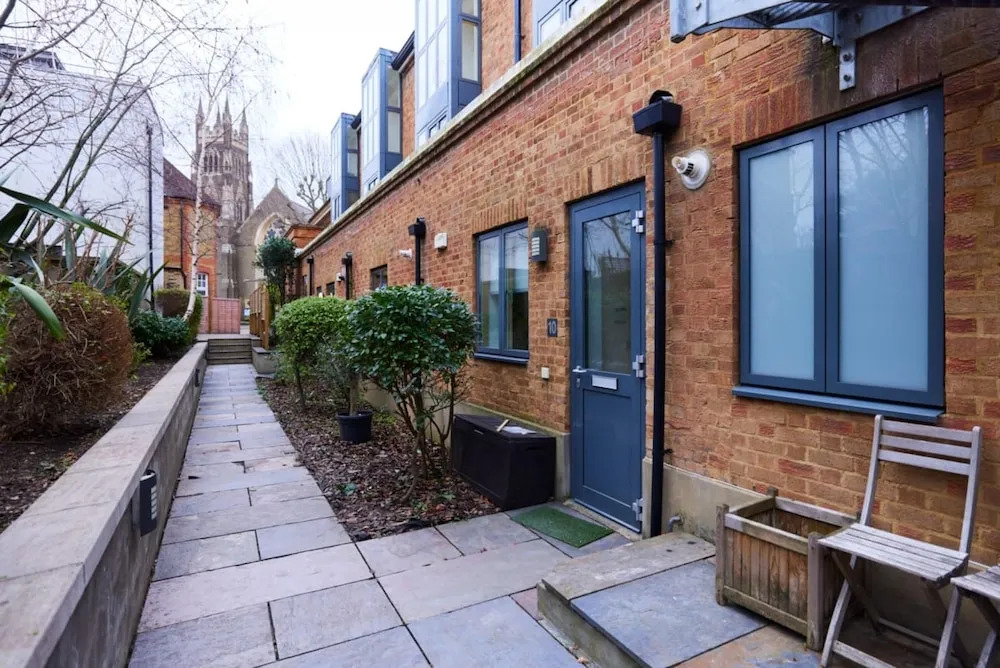The Putney Escape - Trendy 2bdr Flat With Terrace + Parking