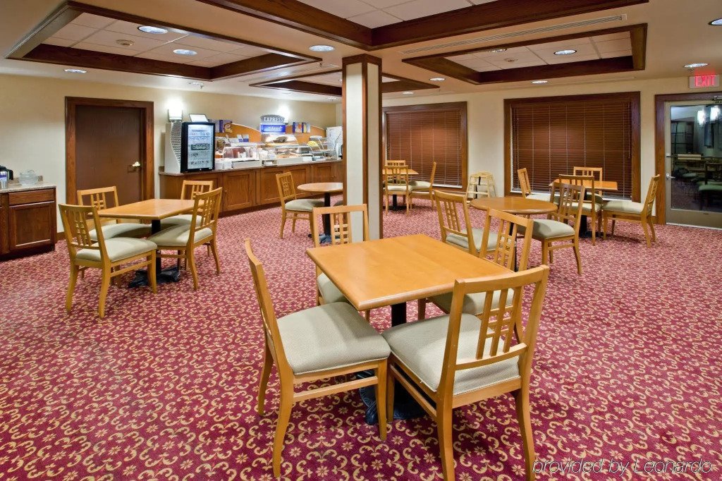 Holiday Inn Express Hotel & Suites Greenville by IHG