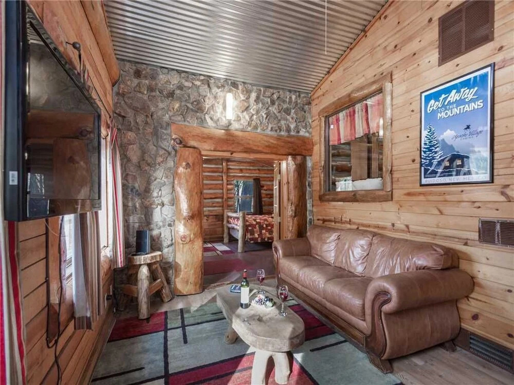 Three Bears, 7 Bedrooms, Deck, Fireplace, Midtown, Grill, Sleeps 22