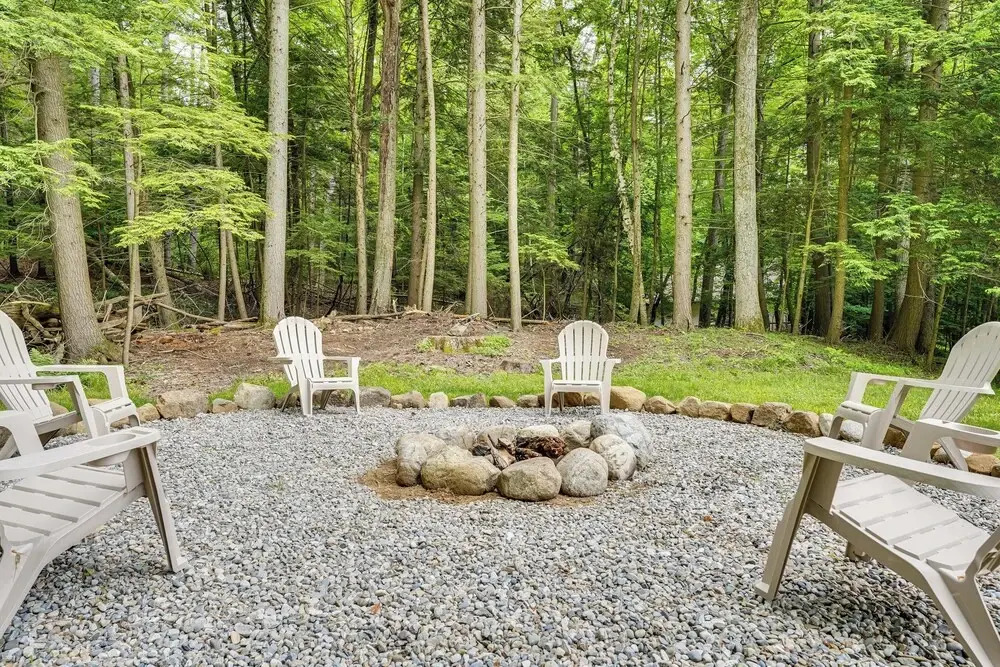 Peaceful Lake George Getaway - 3 Mi to Beach!