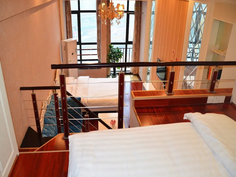 Nanchang Honggutan Baroque Apartment