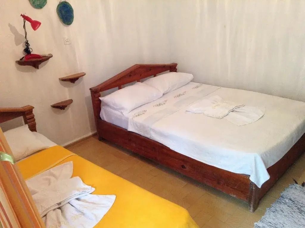 Bronz Motel
