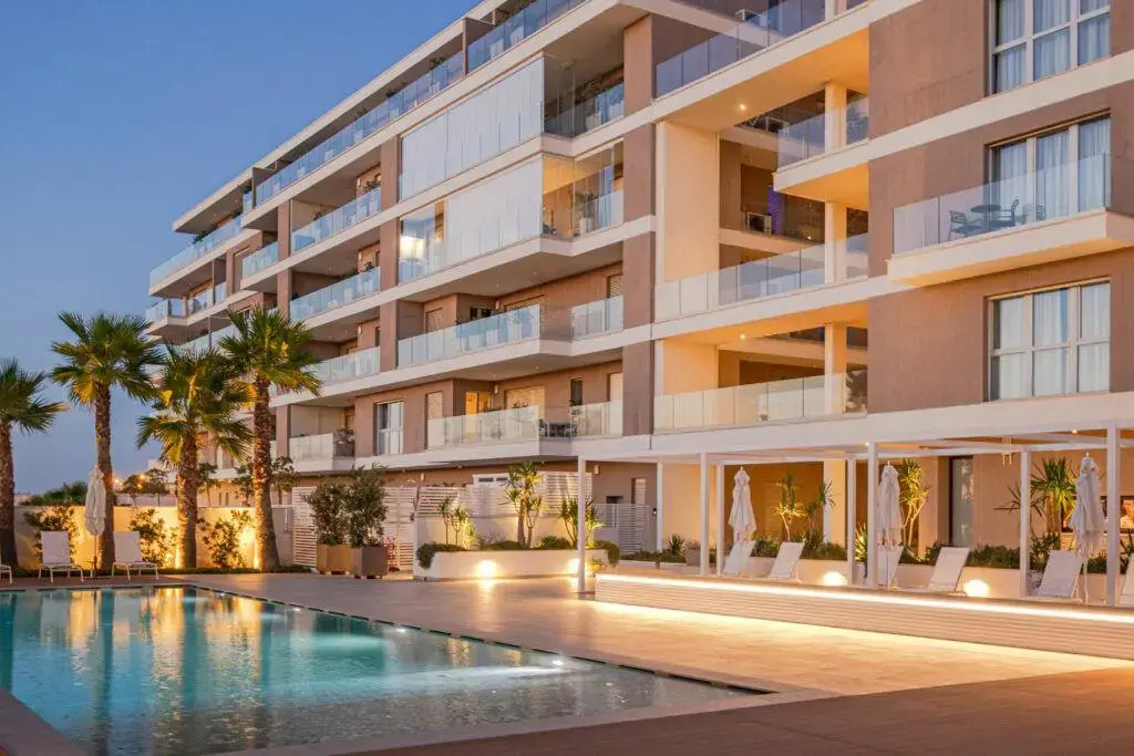 B21 Lifestyle Hotel