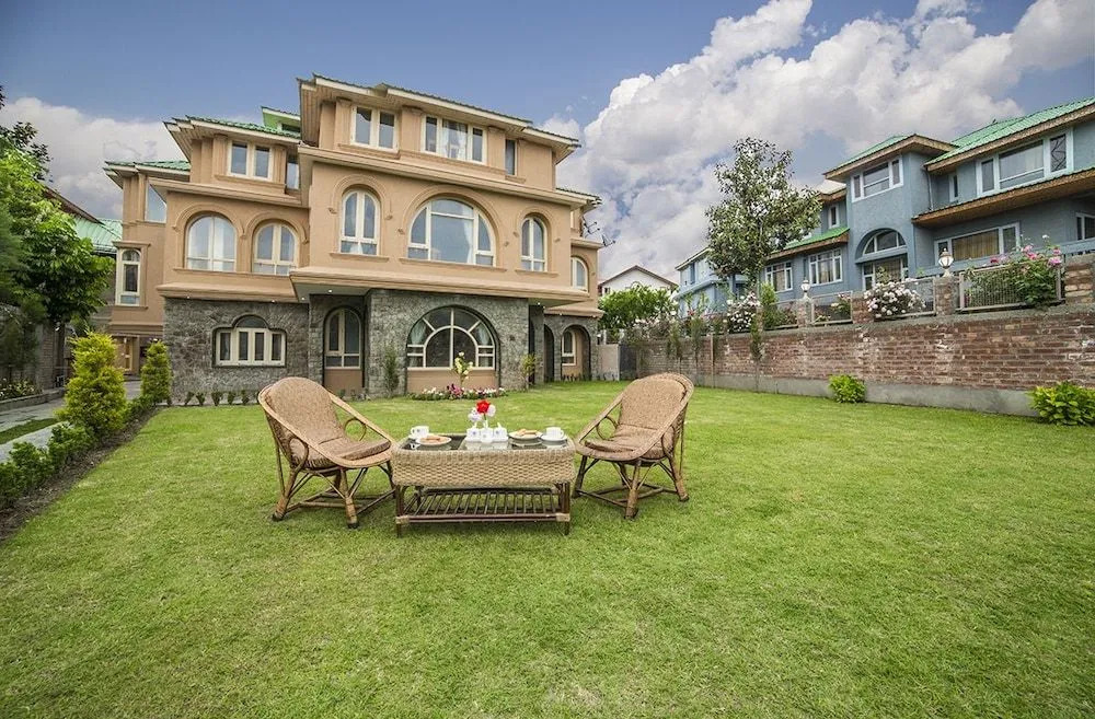 Shuhul Homes A Unit Of Aayu Holidays