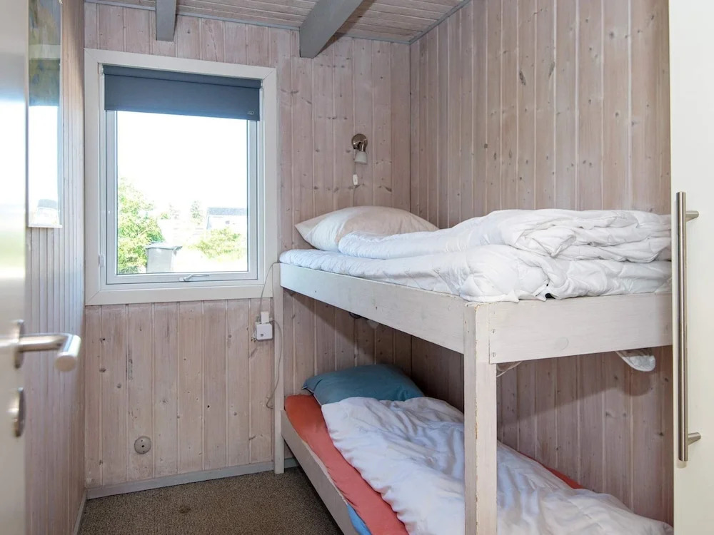8 person holiday home in Hemmet