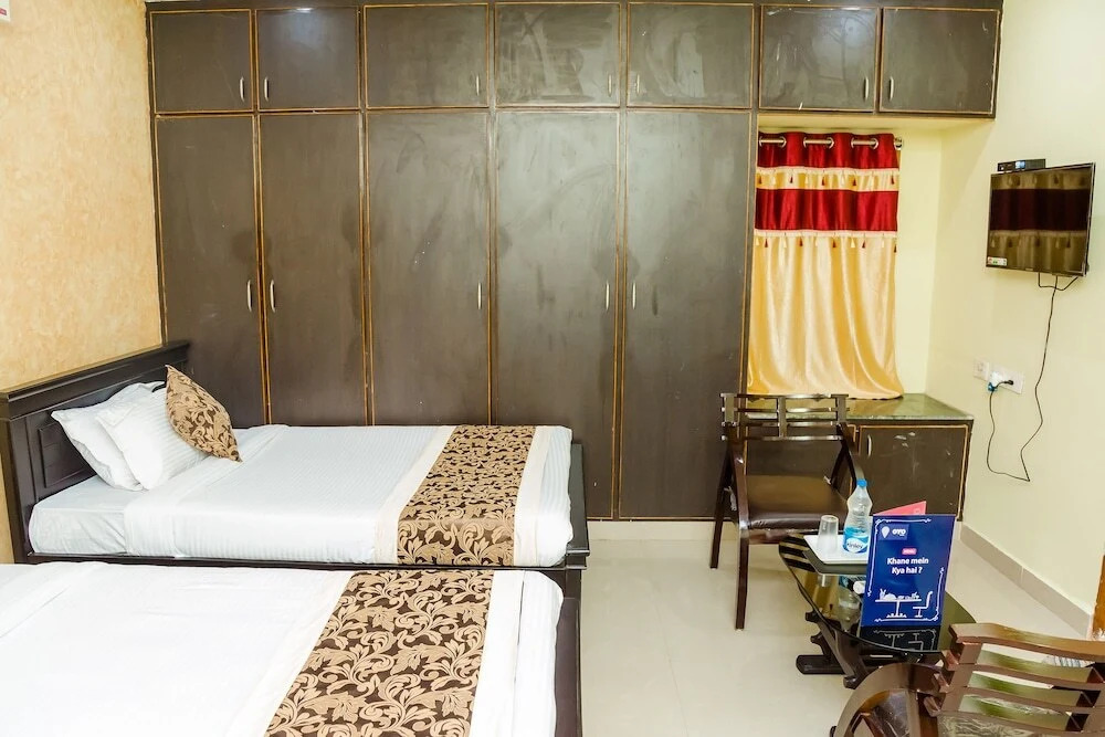 Velaga Inn By OYO Rooms