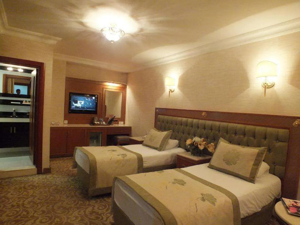 Grand Asiyan Hotel