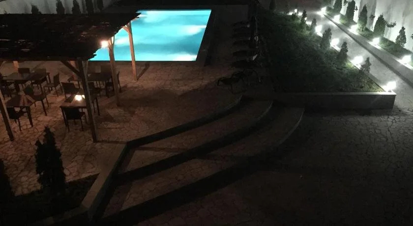 Ossanna Hotel