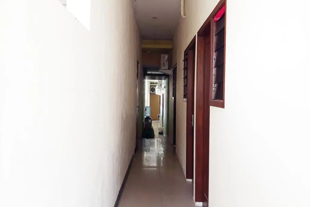 OYO Life 2678 Manyar Guest House