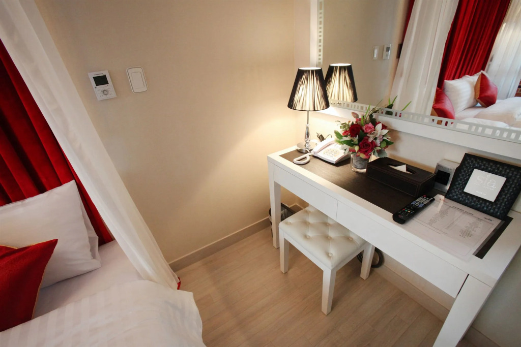 Coop City Hotel Stayco