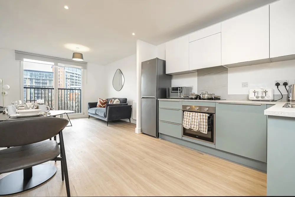 Chic Apartment Near City Centre
