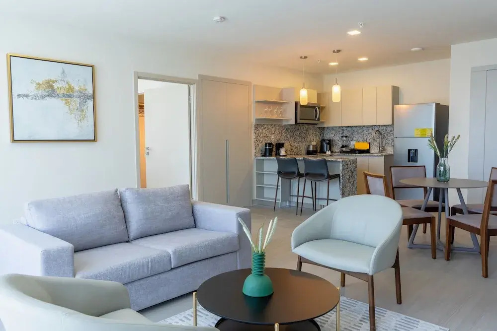 Arcadia Condo Suites