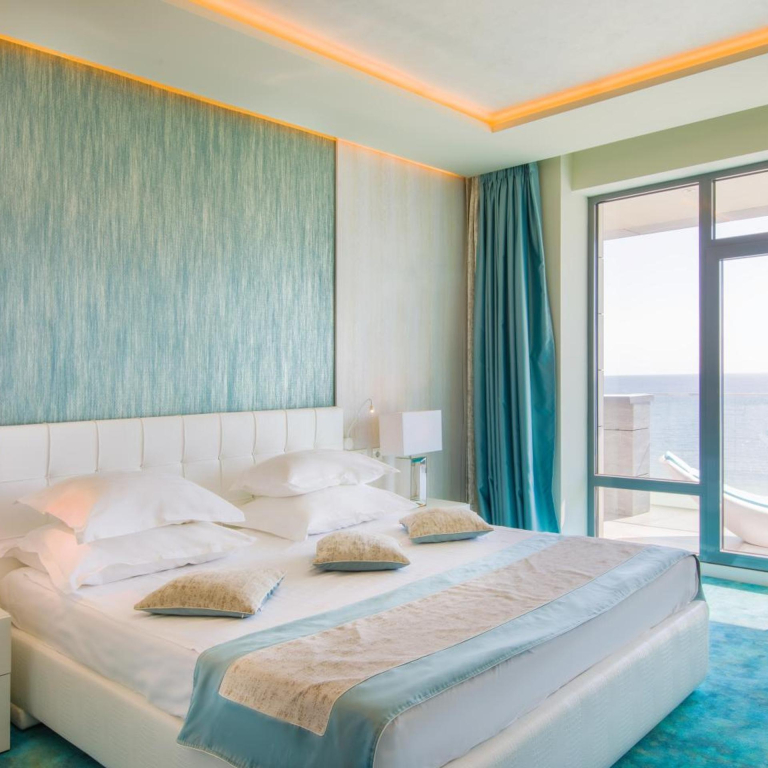 Hotel Opera Mamaia