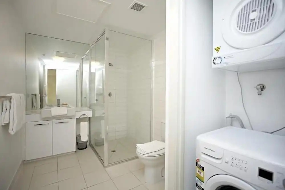Astra Apartments Docklands