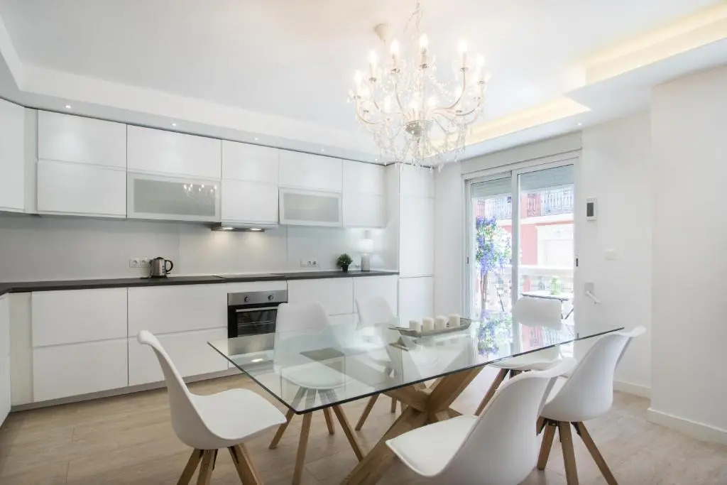 Stylish *NEW* Apartment in Alicante w/ 4 bedrooms