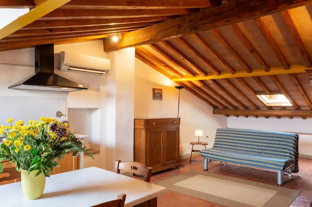 Montignana Apartments