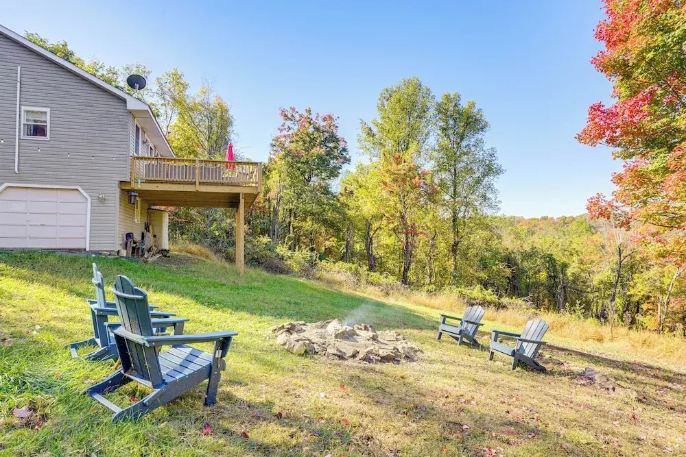 7 Mi to Main Street: Cabin w/ Deck in Stanley!