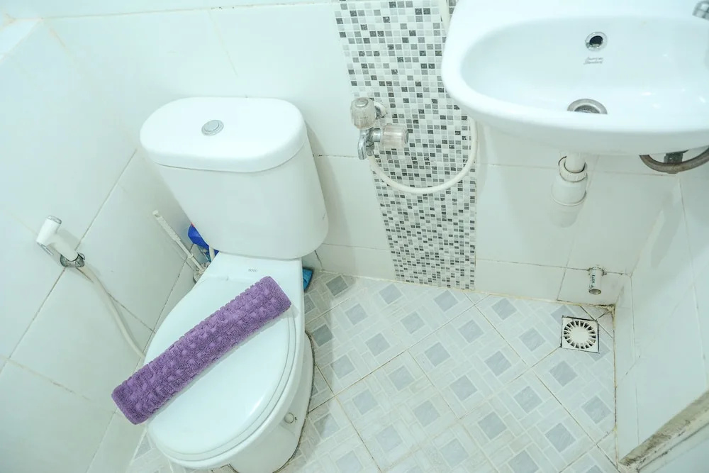 1 Bedroom at Green Pramuka Apartment by Travelio