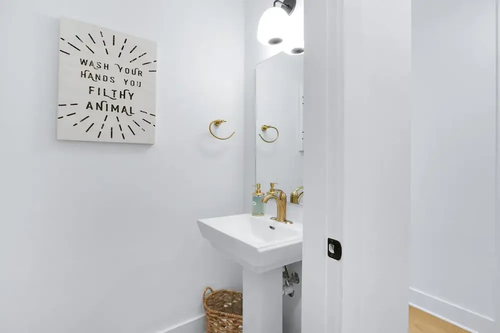 Chic Modern Farm Haus - Minutes to Everything