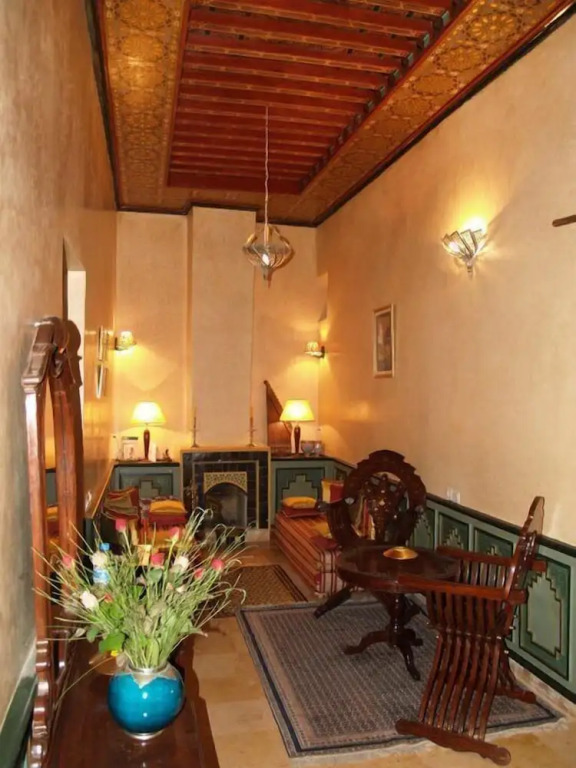Nadir Home