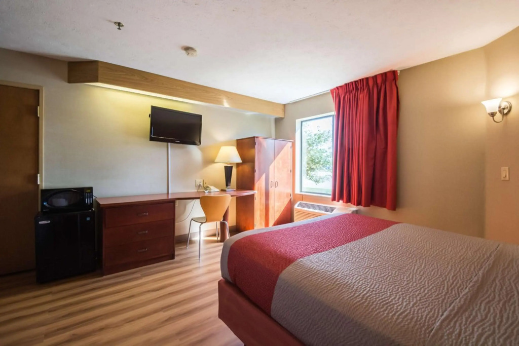 Motel 6-Indianapolis, IN - Airport