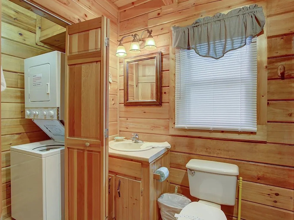 Cloud Nine 1 Bedroom 1 Bathroom Cabin