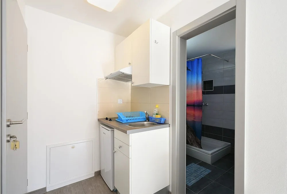 Apartment 1964
