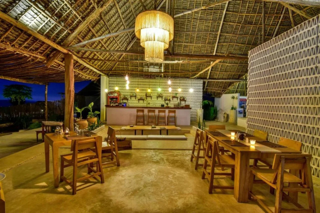 Zanbluu Beach Hotel