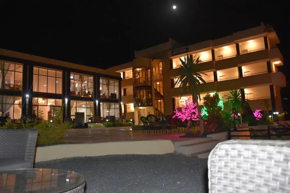 Ruth Hotel