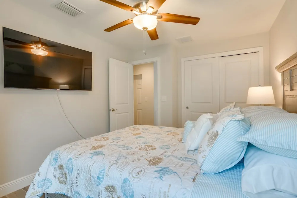 Home w/ Boat Dock & Gulf Access in Cape Coral