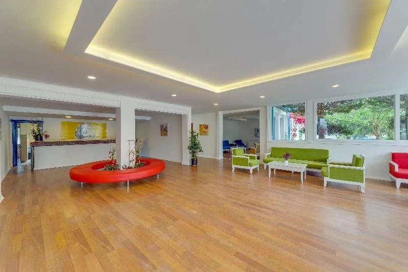 Santa Family Club Hotel